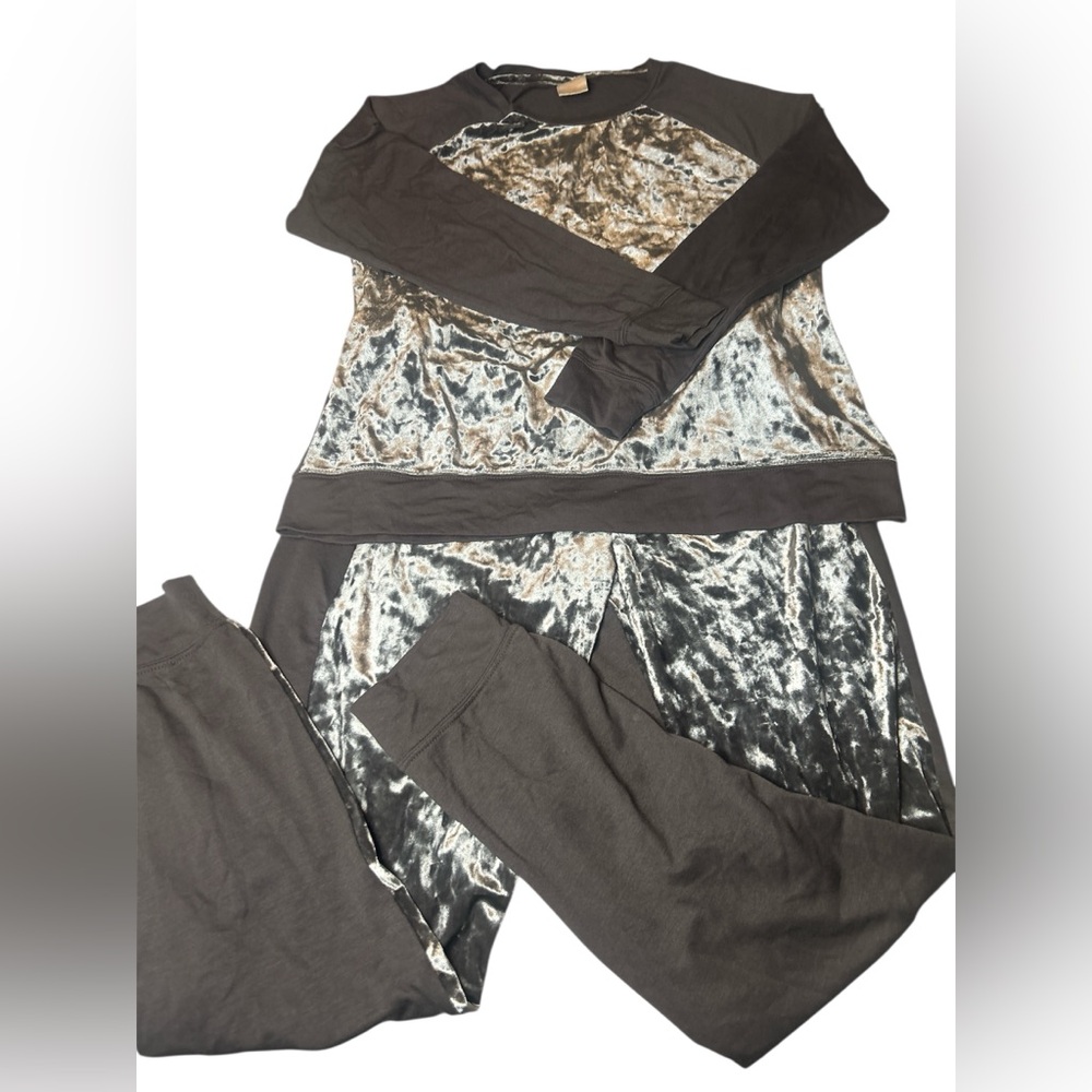 Jasmine & Ginger Gray Pajamas/Lounge Set